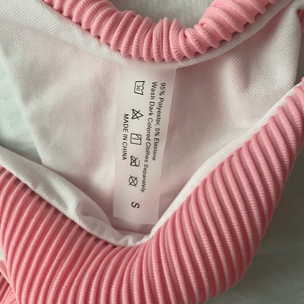 Pink Bikini Set - Picture 3 of 4
